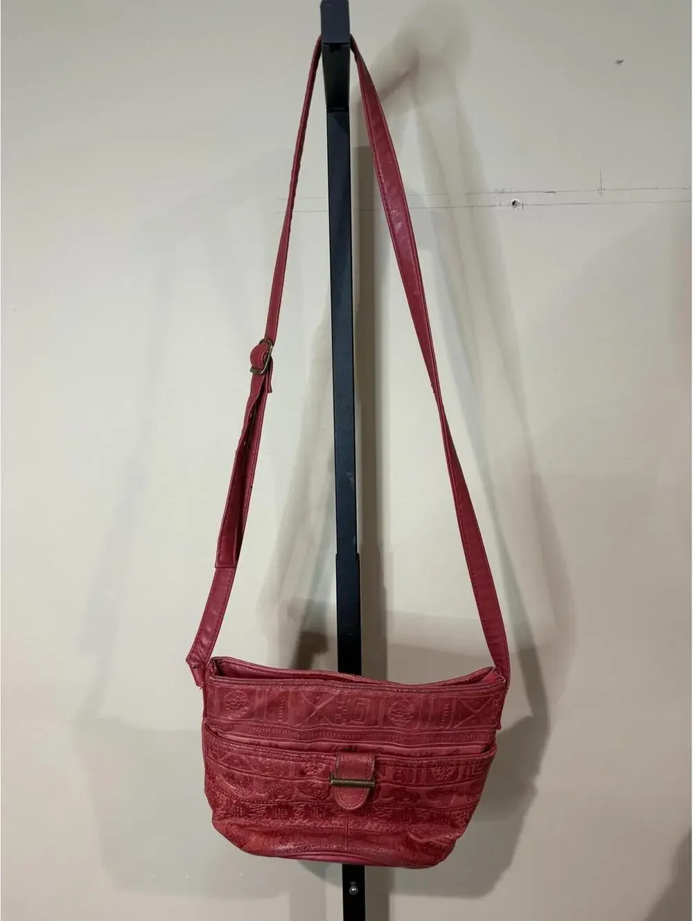 Red Embossed Leather Women's Shoulder Bag Vintage 90s
